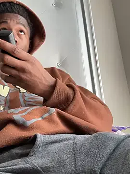 British_EmJess – webcam model profile photo Image 18