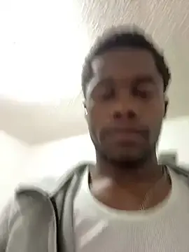 British_EmJess – webcam model profile photo Image 8