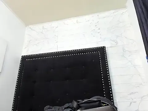 blondeambitionnn – webcam model profile photo Image 2