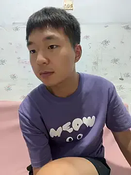 SashaVaughn – webcam model profile photo Image 3