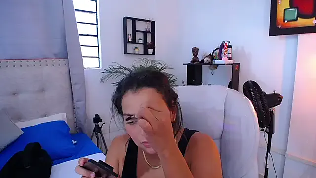 Chiqui_milk_ – webcam model profile photo