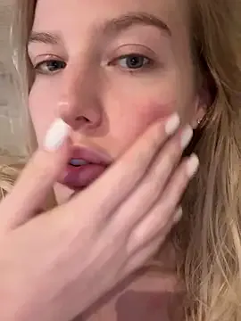 TyleneBuck – webcam model profile photo Image 11