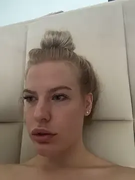 TyleneBuck – webcam model profile photo Image 2