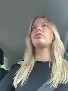 TyleneBuck – webcam model profile photo Image 4