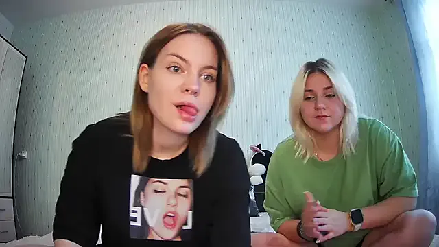 ChrisGirls Image 16
