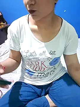 Couple-SQUIRT – webcam model profile photo Image 18