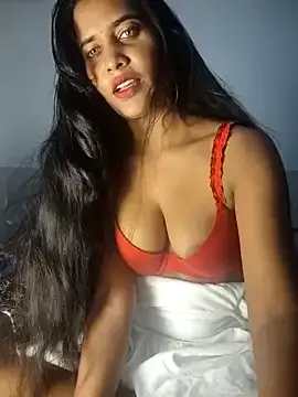 British_EmJess – webcam model profile photo Image 15