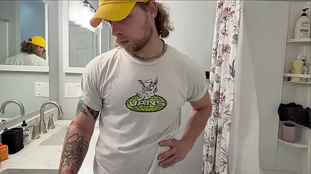 KateDivineUK – webcam model profile photo Image 4