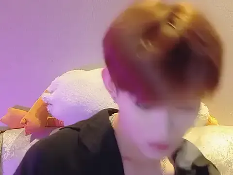 1pushman – webcam model profile photo Image 2