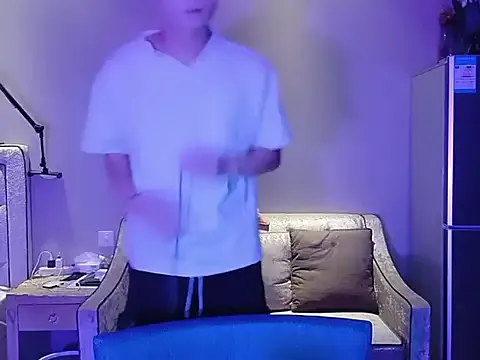 1pushman – webcam model profile photo Image 4