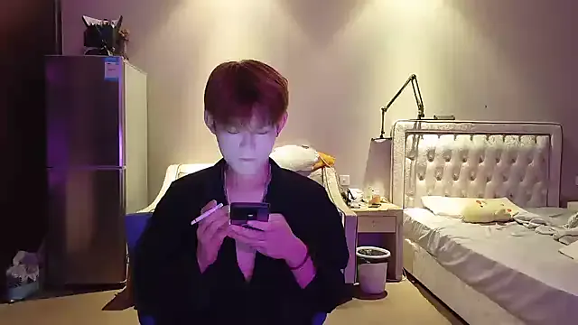 1pushman – webcam model profile photo Image 5