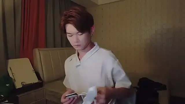 1pushman – webcam model profile photo Image 9