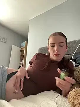 awesome-party – webcam model profile photo Image 2