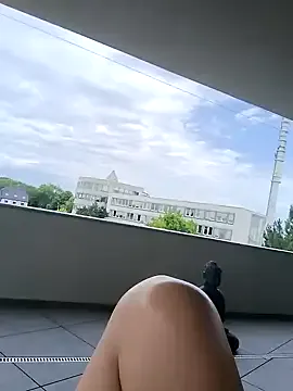 Blondebrookex – webcam model profile photo Image 2