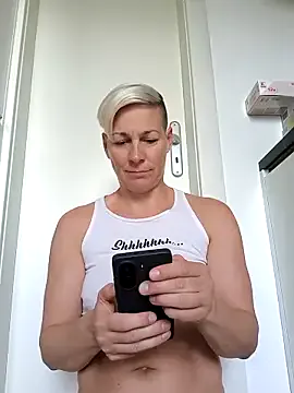 Blondebrookex – webcam model profile photo Image 5