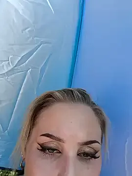 Blondebrookex – webcam model profile photo Image 7