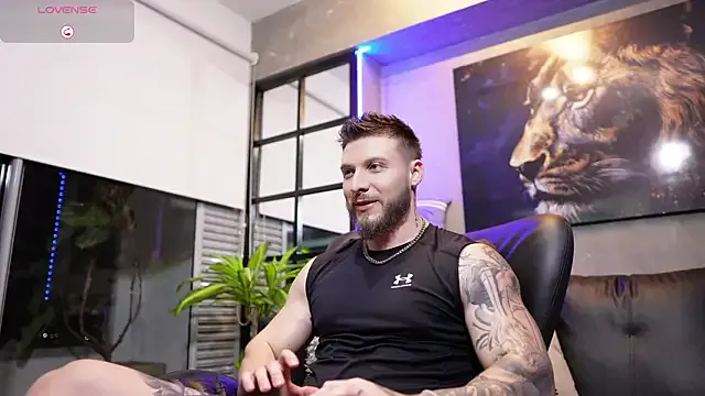 Donovan_Desmond – webcam model profile photo Image 17