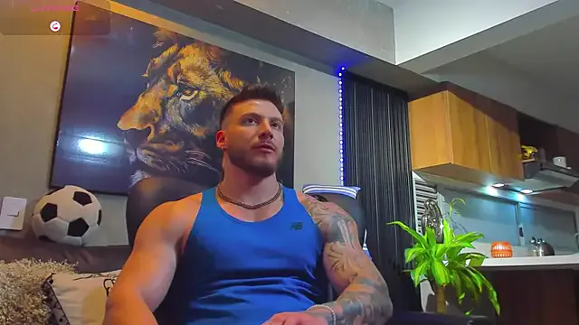 Donovan_Desmond – webcam model profile photo Image 2