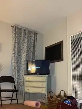 missJasmine07 – webcam model profile photo Image 3