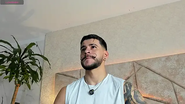 Ellalouisee89 – webcam model profile photo Image 15