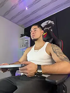 h3ntai-baby – webcam model profile photo Image 16