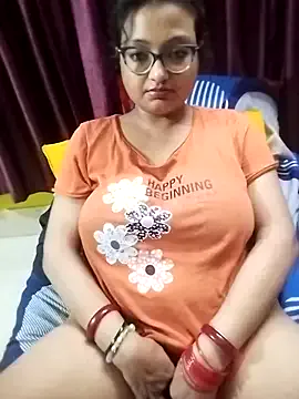 SashaVaughn – webcam model profile photo Image 2