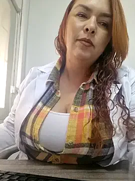 SusyBlair – webcam model profile photo Image 13