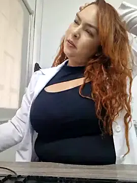 SusyBlair – webcam model profile photo Image 17