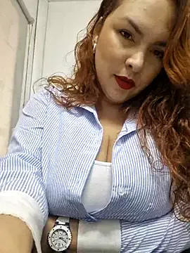 SusyBlair – webcam model profile photo Image 9