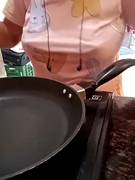 ELENA-XXX – webcam model profile photo Image 18