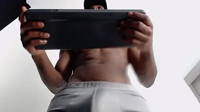 Ellalouisee89 – webcam model profile photo Image 9