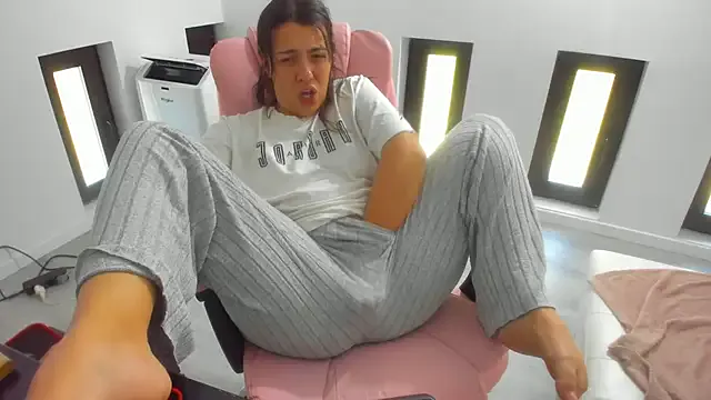 JessieBlonde – webcam model profile photo Image 4