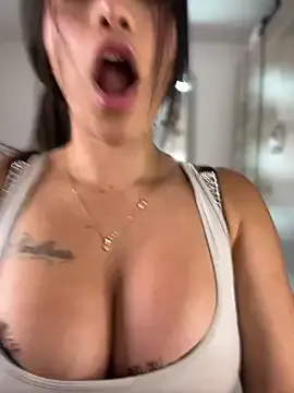 SilviaPastori – webcam model profile photo Image 7