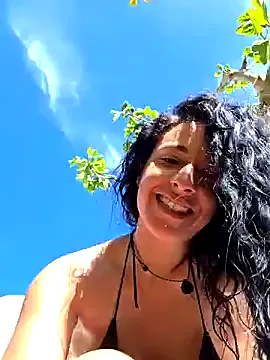 SofiaSins – webcam model profile photo Image 3