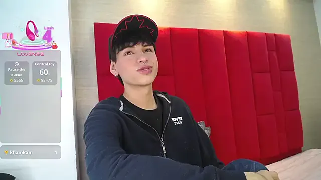 blondeangel_4u2 – webcam model profile photo Image 9