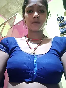 LadyFay – webcam model profile photo Image 14