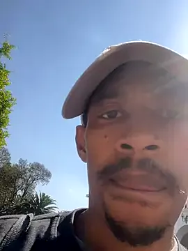 British_EmJess – webcam model profile photo Image 6