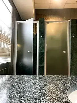 British_EmJess – webcam model profile photo Image 7