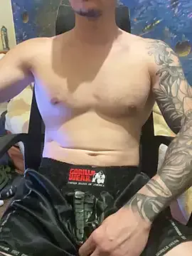 UKRaunchyRobyn – webcam model profile photo Image 10