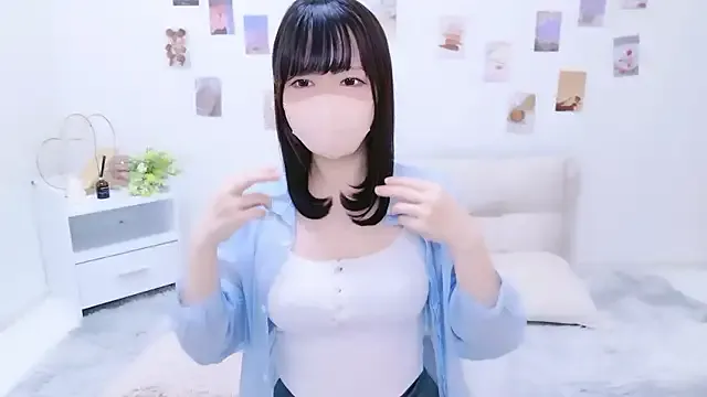 blondeangel_4u2 – webcam model profile photo Image 3