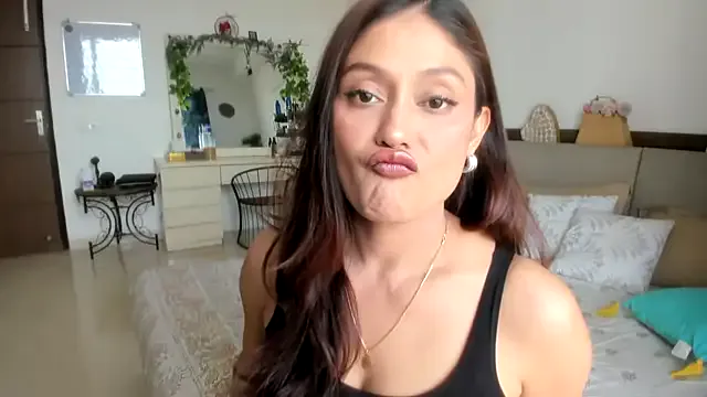 KateDivineUK – webcam model profile photo Image 9