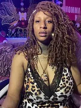SashaVaughn – webcam model profile photo Image 2