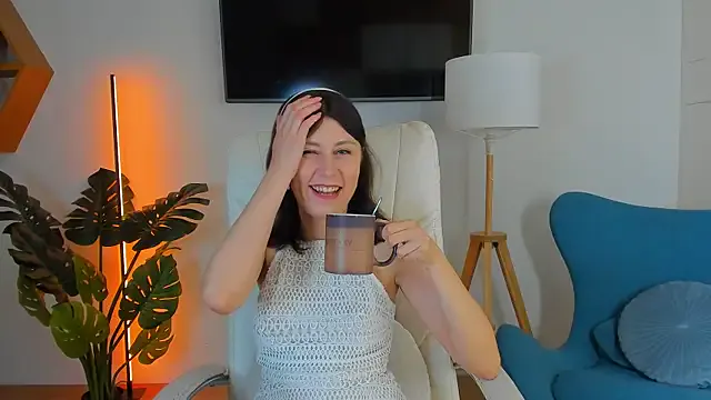 VallerieJones – webcam model profile photo Image 2