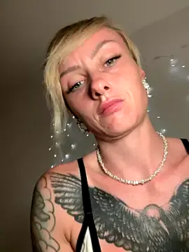 blondeambitionnn – webcam model profile photo Image 18