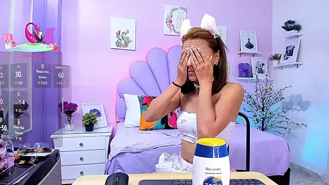 MilashaNyasha – webcam model profile photo Image 7