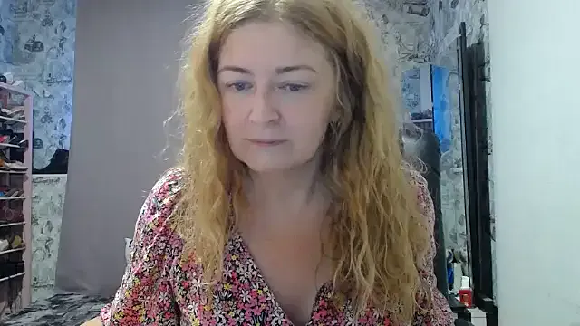 Nicolle-Bryan12 – webcam model profile photo Image 16