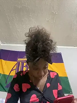 blondeangel_4u2 – webcam model profile photo Image 7