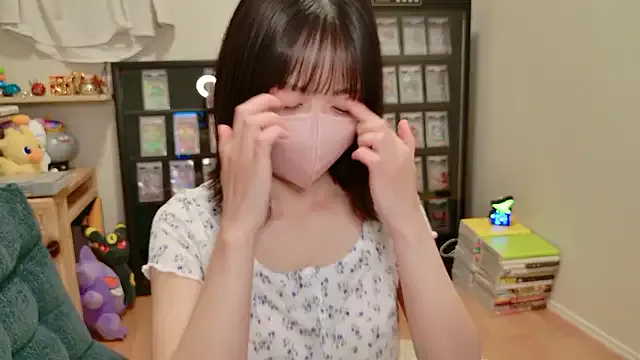 blondeangel_4u2 – webcam model profile photo Image 7