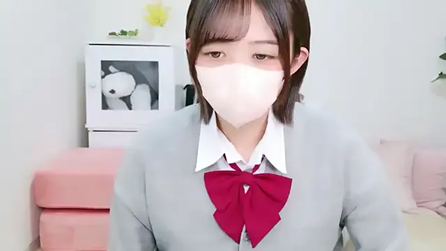 British_EmJess – webcam model profile photo Image 7