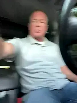 GlamGran – webcam model profile photo Image 2